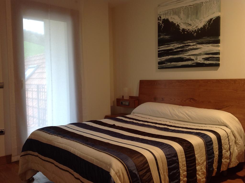 Casa Rural Roncesvalles Espinal-Auzperri Exteriör bild